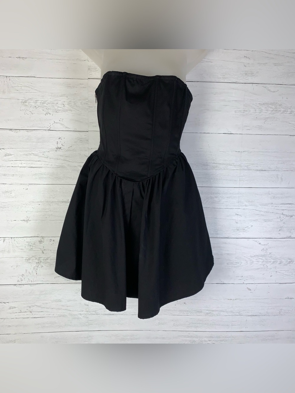 Anna Grace black strapless mini dress size small